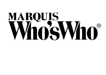 Carole Shmurak receives Life Achievement Award from Who’s Who